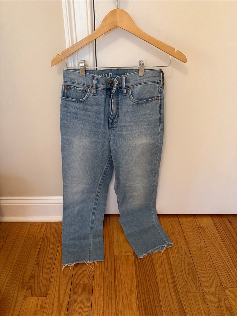 J.Crew ‘Classic Straight’ cropped jeans